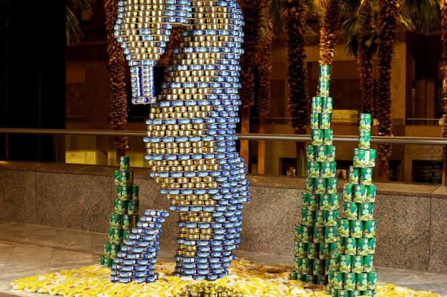 Canstruction seahorse